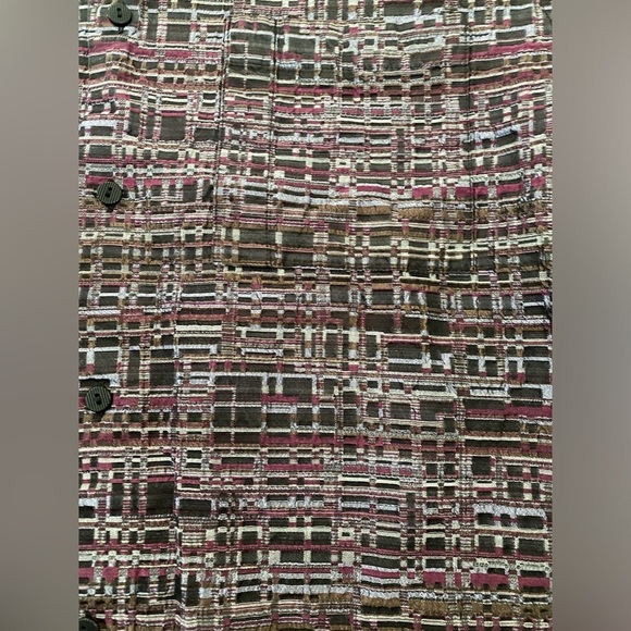 Jhane Barnes Lightweight Textured Button Down in Purple Based Multi-Color - Picture 3 of 6